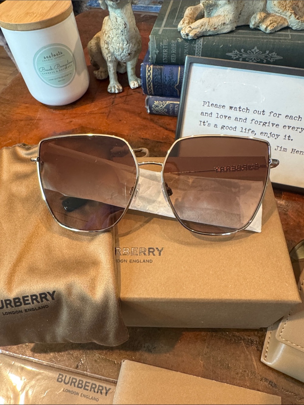 Burberry Tan Gradient Lens Women's Sunglasses with Tan Case - Picture 2 of 10